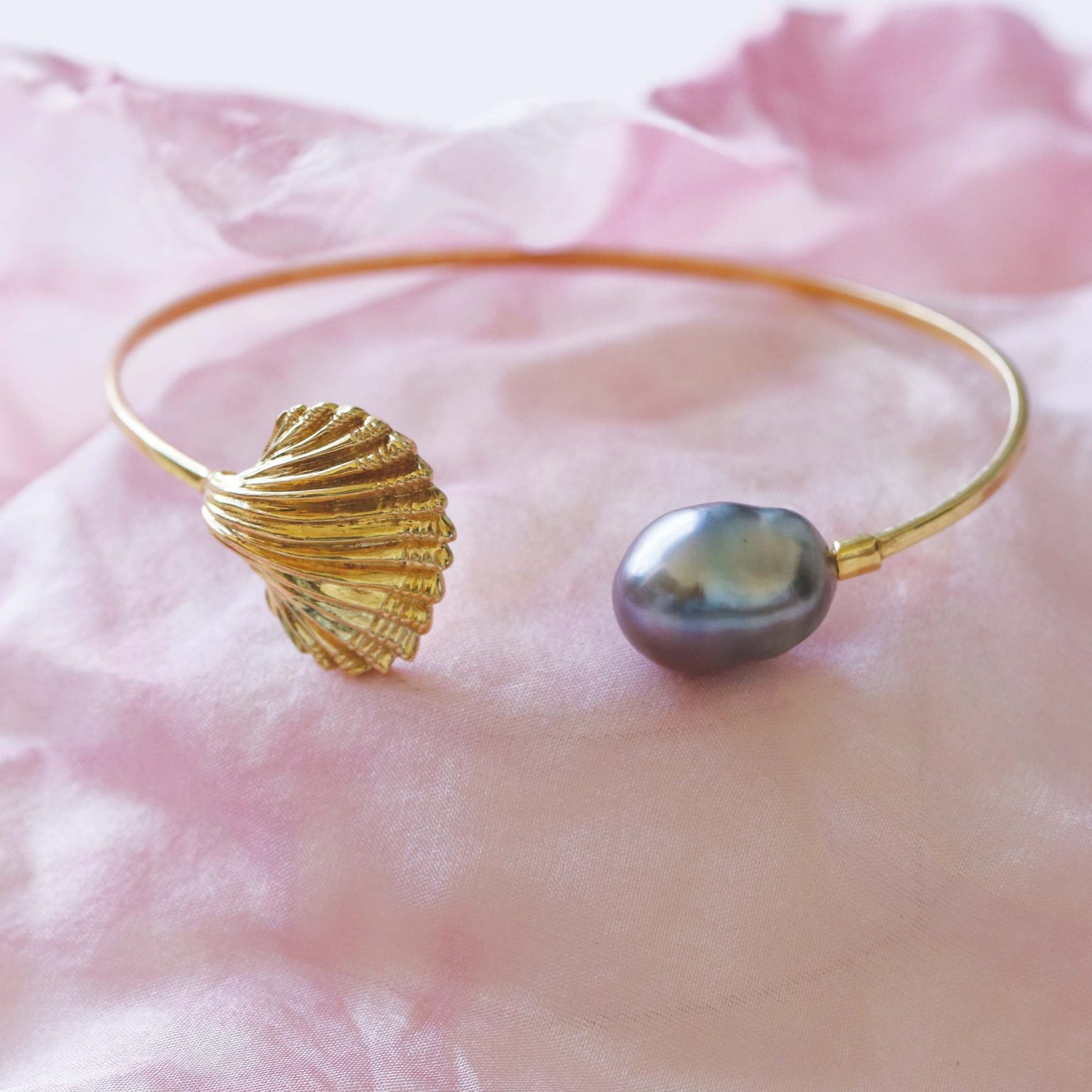 Shell Bangle With Keshi Hinerava Jewelry