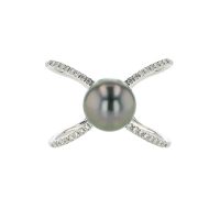XO Diamond Pearl Ring, X Diamond Pearl Ring White Gold, Gold Tahitian Pearl Jewelry, Tahitan Pearls, Tahiti, Luxury Pearl Jewelry, Pearl Ring, Pearl Bracelet, Pearl Earrings, Pearl Necklace