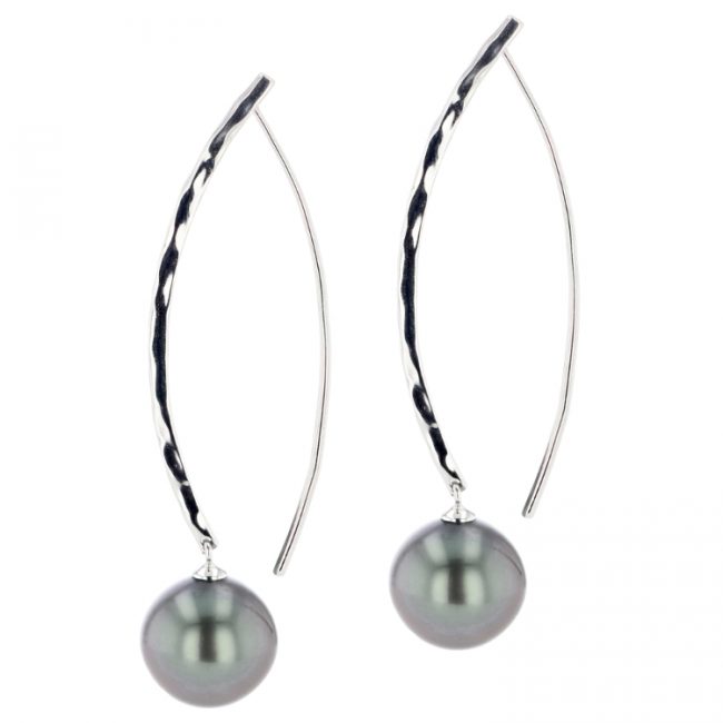 Tahitian Pearl Jewelry, Tahitan Pearls, Tahiti, Luxury Pearl Jewelry, Pearl Ring, Pearl Bracelet, Pearl Earrings, Pearl Necklace, Pearl Diamond , Long Hammered Hook White Gold, yellow gold, Earrings