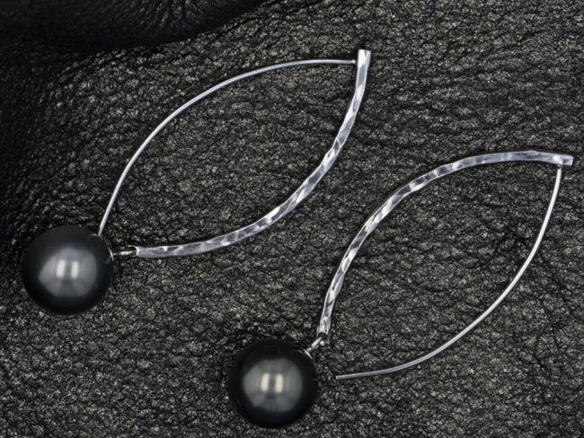 Tahitian Pearl Jewelry, Tahitan Pearls, Tahiti, Luxury Pearl Jewelry, Pearl Ring, Pearl Bracelet, Pearl Earrings, Pearl Necklace